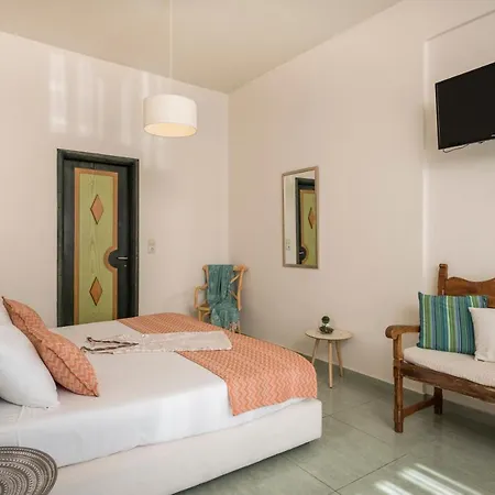 Seafront Shore, Sea & Sun Villa Chorafakia