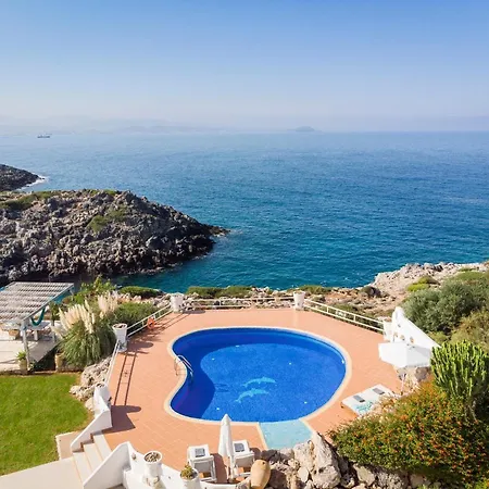 Seafront Shore, Sea & Sun Villa