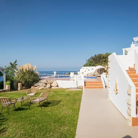 Villa Seafront Shore, Sea & Sun *